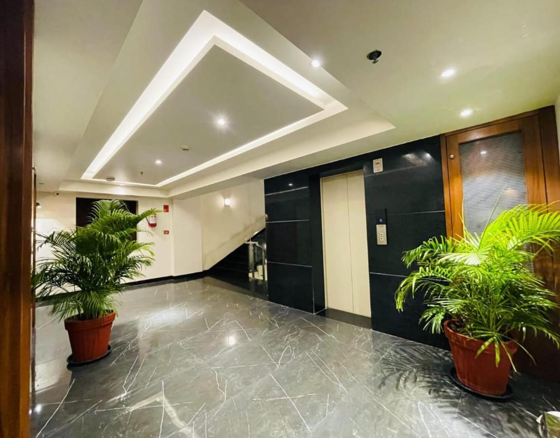 Comfort Hotel Vista Лакхнау Экстерьер фото