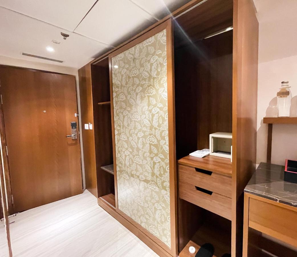 Comfort Hotel Vista Лакхнау Экстерьер фото
